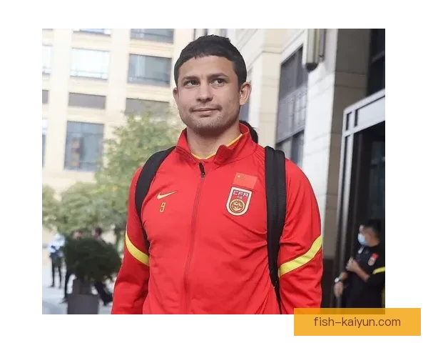 中国队归化艾克森迎来突破，助力球队冲击国际赛场表现亮眼