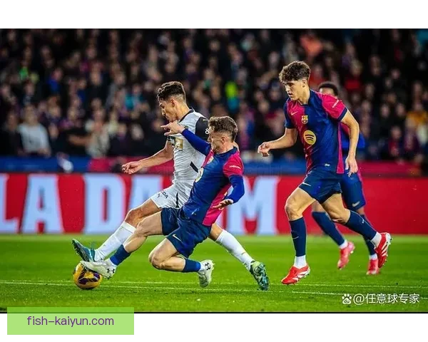 西甲年度阵容公布，明星球员表现引人注目，实力可圈可点