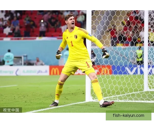 库尔图瓦扑点球技术表现稳健，本赛季多次关键扑救展现门线竞争力力